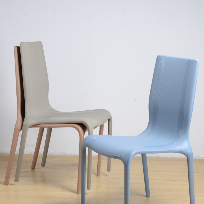 Stackable chairs